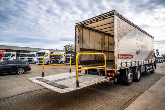 RENAULT PREMIUM 310 6X2 + Palfinger 2.5T PREMIUM 310 6X2 + Palfinger 2.5T 2011 2 image 18