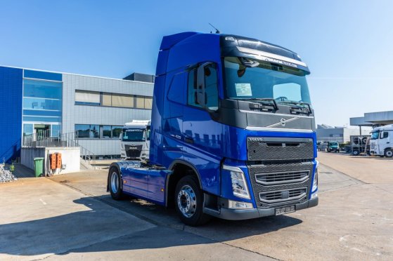VOLVO FH 420 590 2015 2 Tractor Units image 7