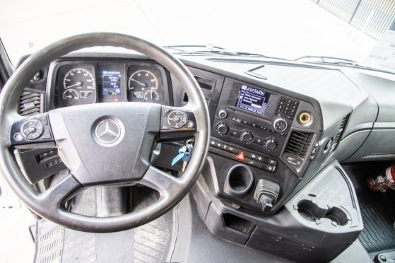 MERCEDES AROCS(no Actros) 1845LS+E6+HYDRAULIQUE Mercedes-Benz AROCS(no Actros) 1845LS+E6+HYDRAULIQUE 2014 2 Tractor Units ...