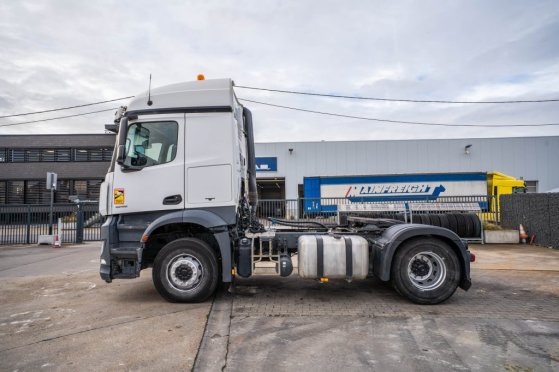 MERCEDES AROCS 1845 BLS + KIPHYDR. (no actros) Mercedes-Benz AROCS 1845 BLS + KIPHYDR. (no actros) 2016 2 Tractor Units im...