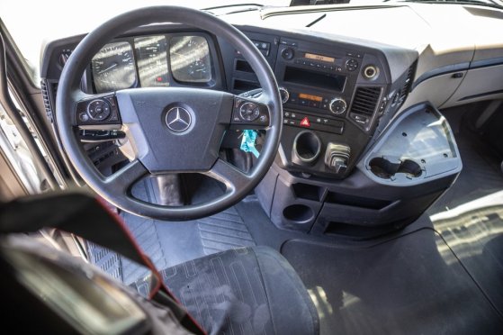 MERCEDES AROCS 1845 HAD - 4X4 + HYDR. Mercedes-Benz AROCS 1845 HAD - 4X4 + HYDR. 2017 2 Tractor Units image 46