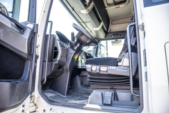 MAN TGX 18.480 XLX BLS+INTARDER TGX 18.480 XLX BLS+INTARDER 2015 2 Tractor Units image 21