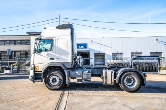 VOLVO FMX 460 GLOB + HYDR FMX 460 GLOB + HYDR 2016 2 Tractor Units image 37