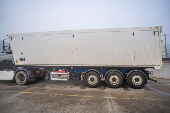 WIELTON ALU - 52 M3 ( Grain/CEREALIERE) Wielton ALU - 52 M3 ( Grain/CEREALIERE) 2015 2 image 40