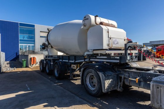 RENDERS BETON MIXER 12M3 + MOTOR/MOTEUR/ENGIN (MALAXEUR/MISCHER) Renders BETON MIXER 12M3 + MOTOR/MOTEUR/ENGIN (MALAXEUR/M...