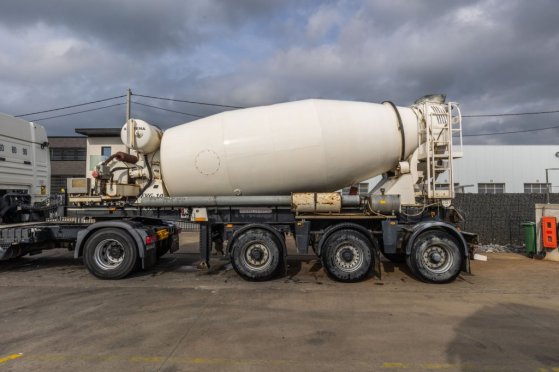 RENDERS BETON MIXER 12M3 + MOTOR (MALAXEUR/MISCHER) Renders BETON MIXER 12M3 + MOTOR (MALAXEUR/MISCHER) 2012 2 Concrete Mi...