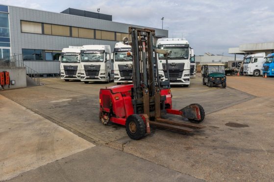 MOFFET RE4 - 45-1.444 H-4X4 Moffet RE4 - 45-1.444 H-4X4 2004 2 Forklift image 7