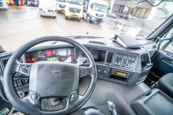 VOLVO FM 330 FM 330 2013 2 image 8