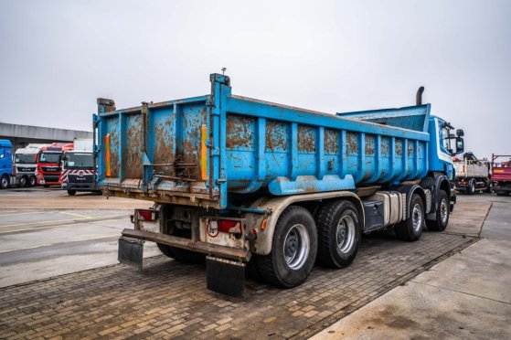 SCANIA P380 P380 2009 2 Tipper trucks image 8