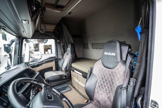 MAN TGX 18.510 LLS+INTARDER+HYDR. TGX 18.510 LLS+INTARDER+HYDR. 2022 2 Tractor Units image 8