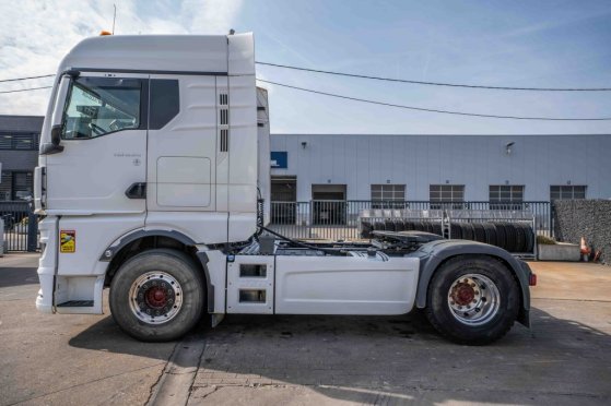 MAN TGX 18.510 LLS+INTARDER+HYDR TGX 18.510 LLS+INTARDER+HYDR 2022 2 Tractor Units image 8
