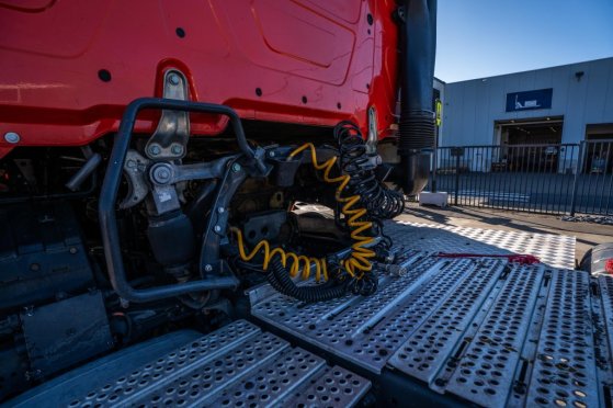 MERCEDES ACTROS 1843 LS+KIPHYDR. ACTROS 1843 LS+KIPHYDR. 2017 2 Tractor Units image 23