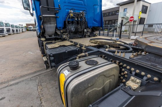 RENAULT T480+HYDR T480+HYDR 2017 2 Tractor Units image 21