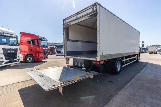 RENAULT D 18 250 DXI + DHOLLANDIA 1.5T. D 18 250 DXI + DHOLLANDIA 1.5T. 2015 2 image 21
