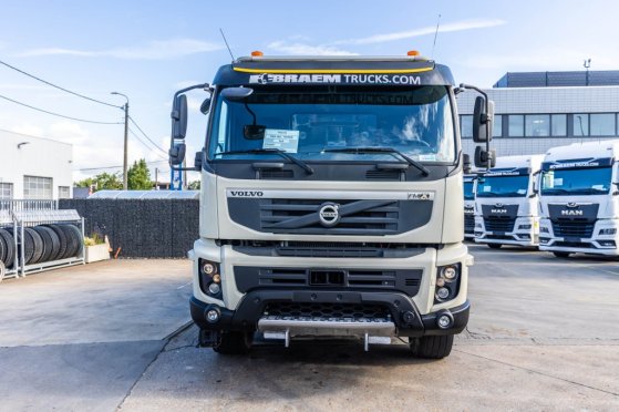 VOLVO FMX 460 - TIPPER / TRACTOR FMX 460 - TIPPER / TRACTOR 2010 2 Tipper trucks image 19