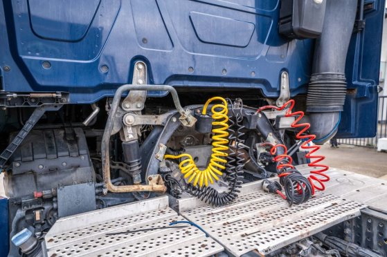 MERCEDES ACTROS 1846+ADR Mercedes-Benz ACTROS 1846+ADR 2018 2 Tractor Units image 50