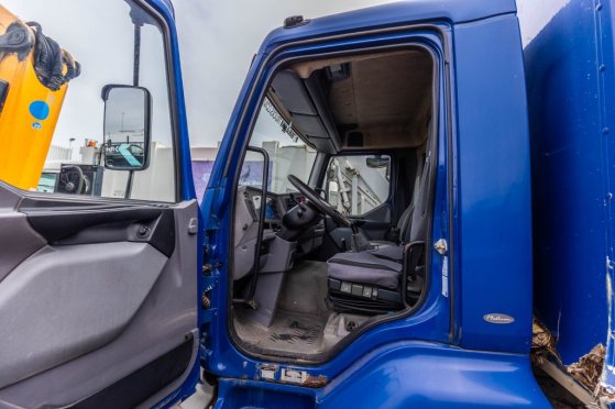 RENAULT MIDLUM 220 (16t) DCI + DHOLLANDIA 701 2005 2 image 21