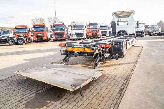 RENAULT D19 WIDE 280 DXI+DHOLLANDIA 1.5T. D19 WIDE 280 DXI+DHOLLANDIA 1.5T. 2017 2 image 8