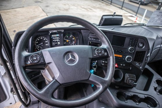 MERCEDES AROCS 1846 LS (No Actros) Mercedes-Benz AROCS 1846 LS (No Actros) 2017 2 Tractor Units image 8