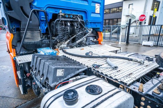 MAN TGX 18.420 XL BLS+INTARDER+HYDR. TGX 18.420 XL BLS+INTARDER+HYDR. 2017 2 Tractor Units image 8