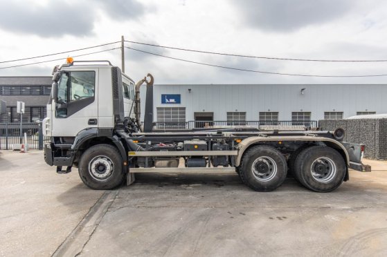 IVECO TRAKKER 410 - 121 499 KM TRAKKER 410 - 121 499 KM 2011 2 image 108