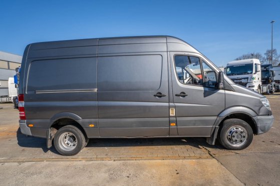 MERCEDES SPRINTER 519 CDI Mercedes-Benz Sprinter 519 CDI 2010 2 image 121