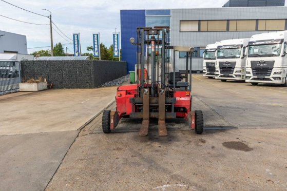 MOFFET RE4 - 45-1.444 H-4X4 Moffet RE4 - 45-1.444 H-4X4 2004 2 Forklift image 8