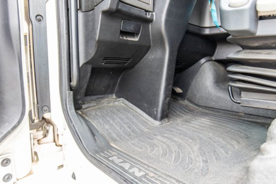 MAN TGX 18.440 XLX BLS TGX 18.440 XLX BLS 2015 2 Tractor Units image 8
