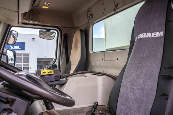 RENAULT KERAX 430DXI+E5+BIBENNE+REMORQUANT KERAX 430DXI+E5+BIBENNE+REMORQUANT 2009 2 Tipper trucks image 9