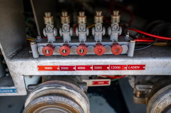 Heavy machinery product image - Image 9 of 15