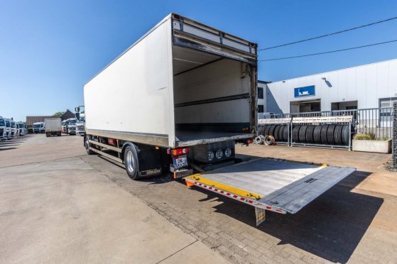 RENAULT D 18 250 DXI + DHOLLANDIA 1.5T. D 18 250 DXI + DHOLLANDIA 1.5T. 2015 2 image 22