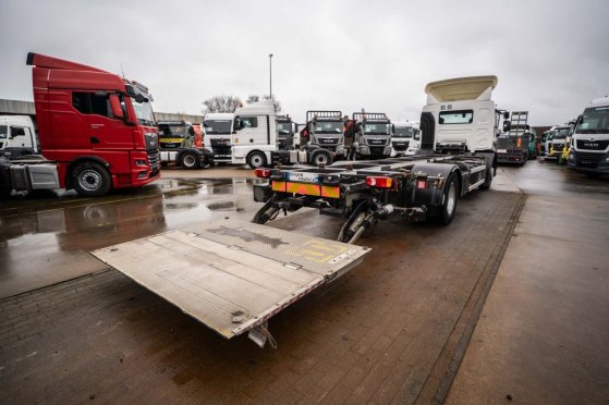 RENAULT D19 WIDE 320 DXI + DHOLLANDIA 2T. D19 WIDE 320 DXI + DHOLLANDIA 2T. 2018 2 image 12