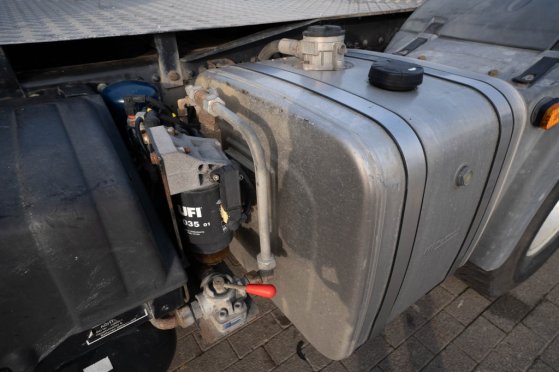 MAN TGS 33.440 BLS+ Big Axles+HYDR. TGS 33.440 BLS+ Big Axles+HYDR. 2014 2 Tractor Units image 13