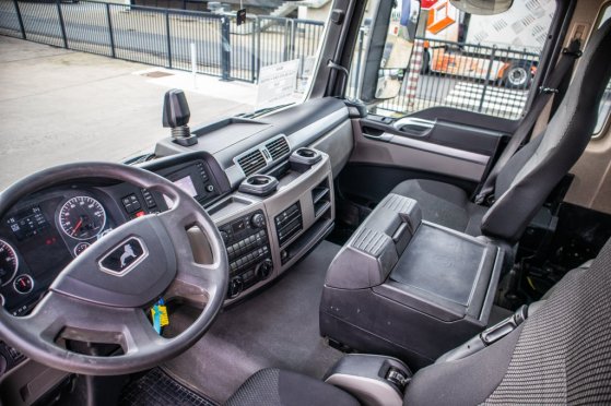 MAN TGS 26.470 6X6H+HYDR TGS 26.470 6X6H+HYDR 2020 2 Tractor Units image 35