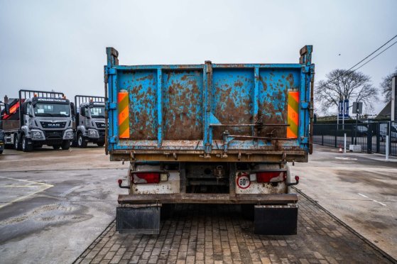 SCANIA P380 P380 2009 2 Tipper trucks image 33