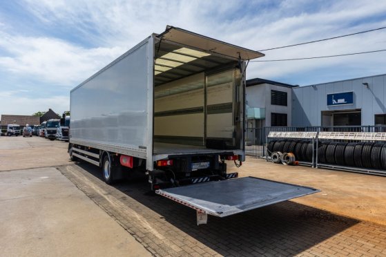 RENAULT D12.240+HAYON ANTEO 1.7T. D12.240+HAYON ANTEO 1.7T. 2020 2 image 54