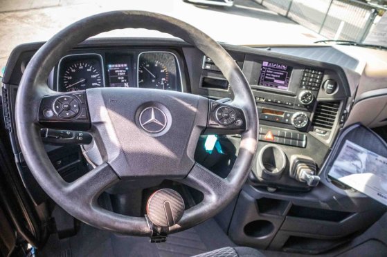 MERCEDES ACTROS 1848 LS Mercedes-Benz ACTROS 1848 LS 2015 2 Tractor Units image 9