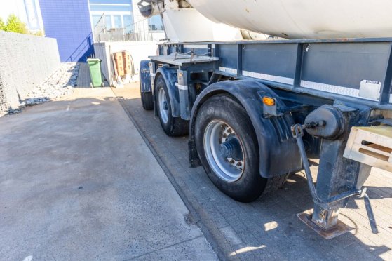 RENDERS BETON MIXER 12M3 + MOTOR/MOTEUR/ENGIN (MALAXEUR/MISCHER) Renders BETON MIXER 12M3 + MOTOR/MOTEUR/ENGIN (MALAXEUR/M...