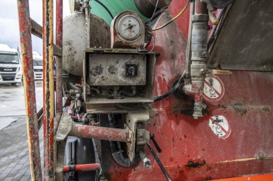 LIEBHERR LIEBHERR BETON MIXER/MALAXEUR/MISCHER-12M³ LIEBHERR BETON MIXER/MALAXEUR/MISCHER-12M³ 2008 2 Concrete Mixer Pump ...