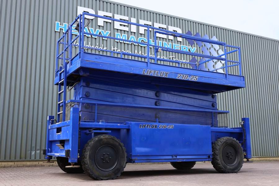 Liftlux SL210-25 D4WD S/P Diesel, Hydraulic Deck Extension image