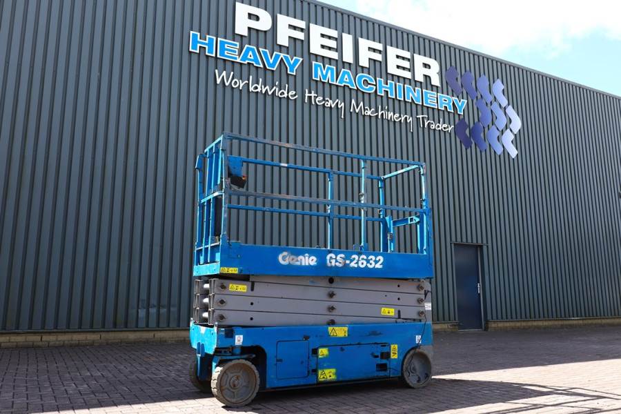Genie GS2632 Electric, Working Height 10m, 227kg Capacit image