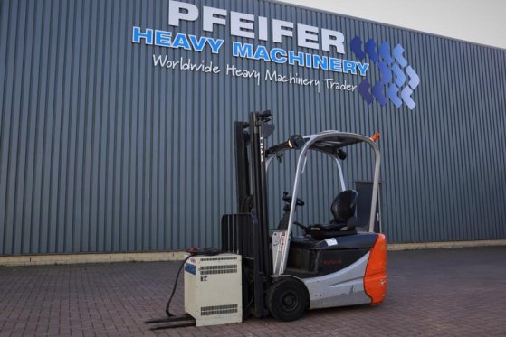 Still RX50-15 Electric, Duplex Mast 3700mm, Freelift 185 RX50-15 Electric, Duplex Mast 3700mm, Freelift 185 2008 2 Forklift