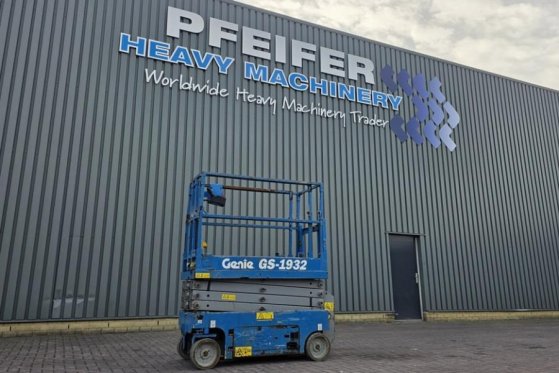 Genie GS1932 Electric, Working Height 7.8 m, 227kg Capac 4842 2013 2 Scissor Lifts