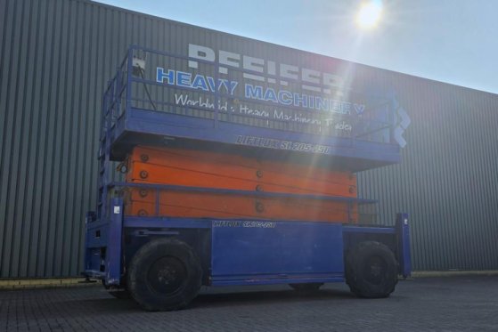 Liftlux SL205-25 D4WDS/P Diesel, 4x4 Drive, Hydraulic Deck Liftlux SL205-25 D4WDS/P Diesel, 4x4 Drive, Hydraulic Deck 2002...