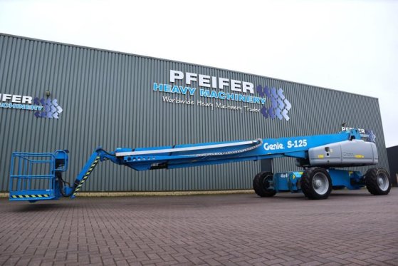 Genie S125 Diesel, 4x4x4 Drive, 40.1m Working Height, 24 S125 Diesel, 4x4x4 Drive, 40.1m Working Height, 24 2013 2 image 13