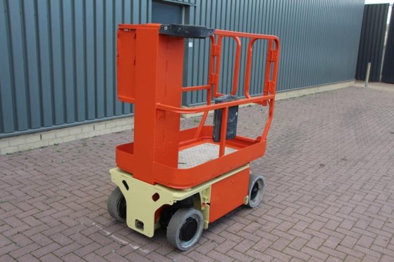 JLG 1230 ES Electric, 5.6m Working height, Non Marking 1230 ES Electric, 5.6m Working height, Non Marking 2007 2 image 10