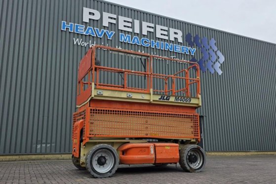 JLG M4069 Hybrid, 14.2m Working Height, 360kg Capacity M4069 Hybrid, 14.2m Working Height, 360kg Capacity 2011 2 Scissor L...