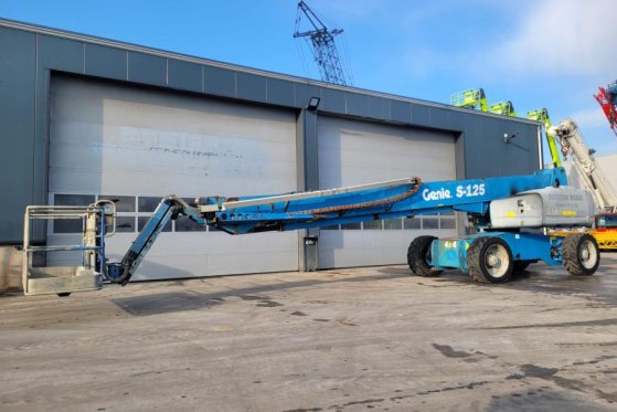 Genie S125 As-Is, Diesel, 4x4x4 Drive, 40.1m Working Hei S125 As-Is, Diesel, 4x4x4 Drive, 40.1m Working Hei 2012 2 image 16