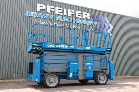 Genie GS5390 Diesel, 4x4 Drive, 18.15m Working Height, 6 GS5390 Diesel, 4x4 Drive, 18.15m Working Height, 6 2013 2 Scissor...