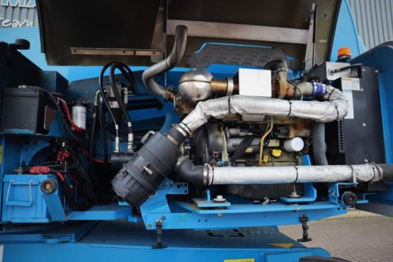 Genie S125 Diesel, 4x4x4 Drive, 40.1m Working Height, 24 S125 Diesel, 4x4x4 Drive, 40.1m Working Height, 24 2016 2 image 10
